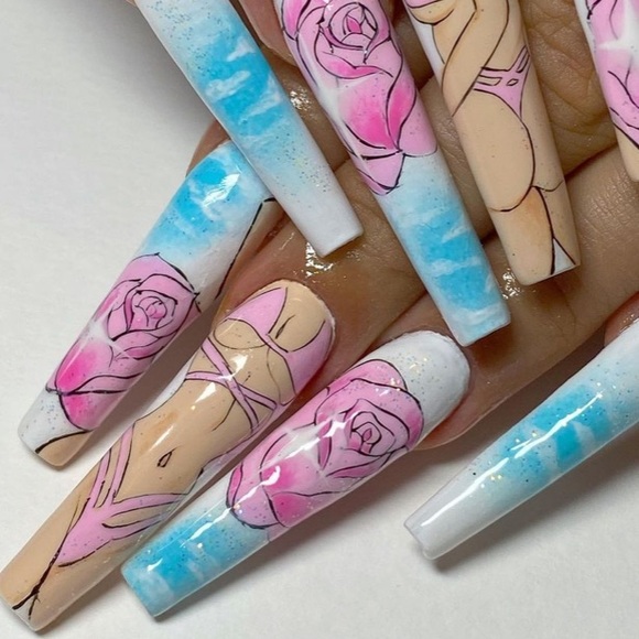 Meet your Posher, Lauren - Picture 2 of 2